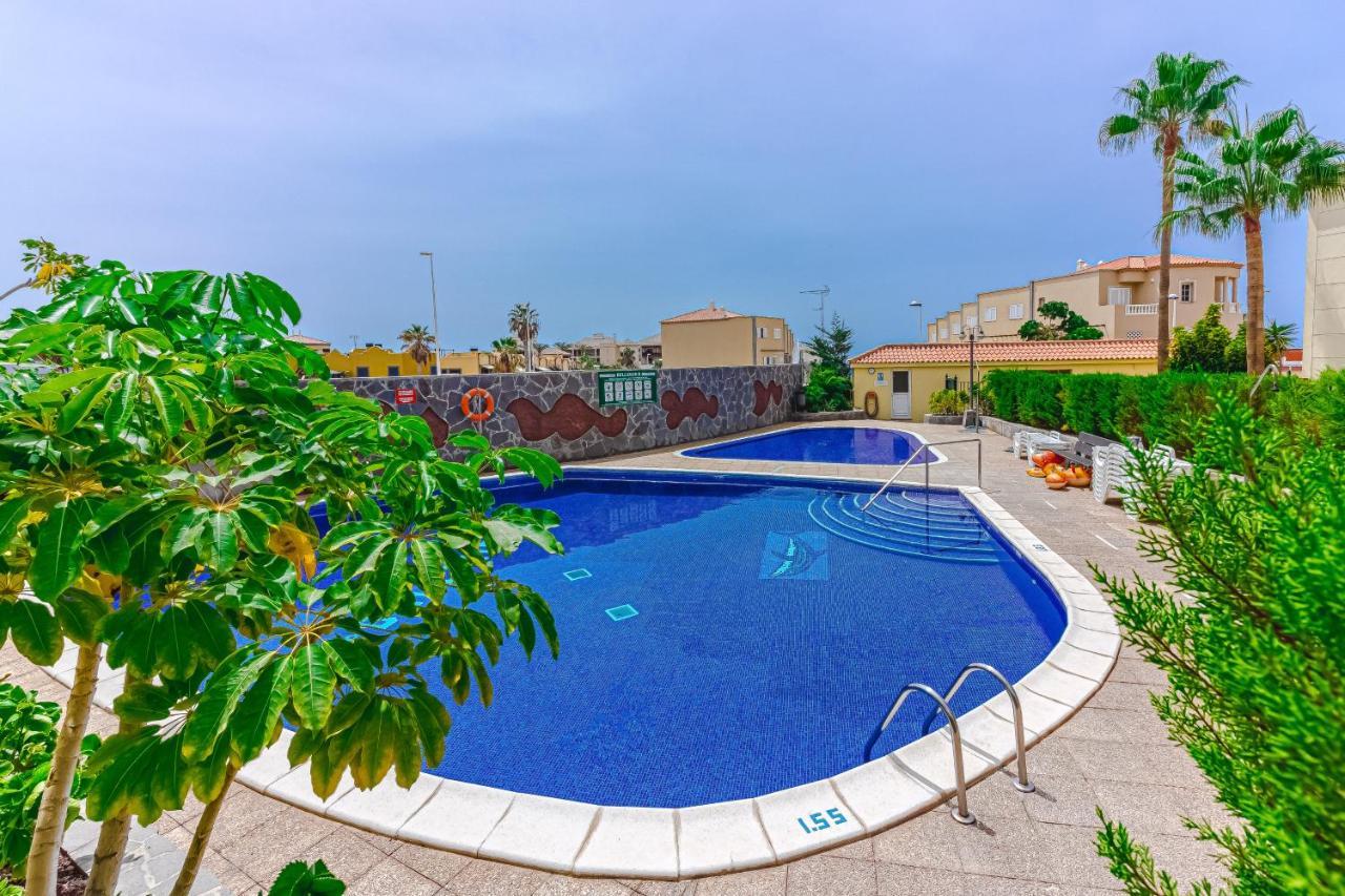 Cozy Apartment In El Duque By Altamarhomes アデヘ エクステリア 写真