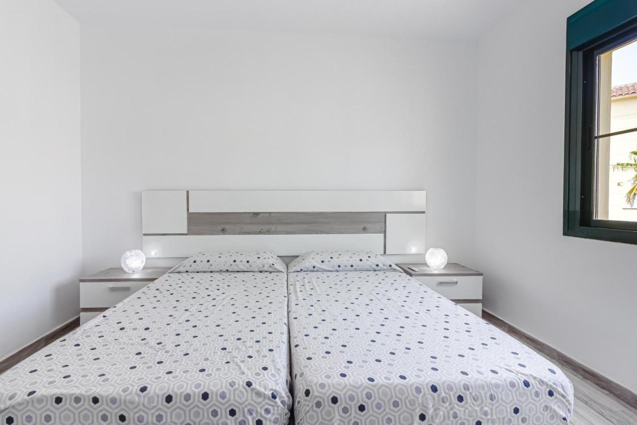 Cozy Apartment In El Duque By Altamarhomes アデヘ エクステリア 写真