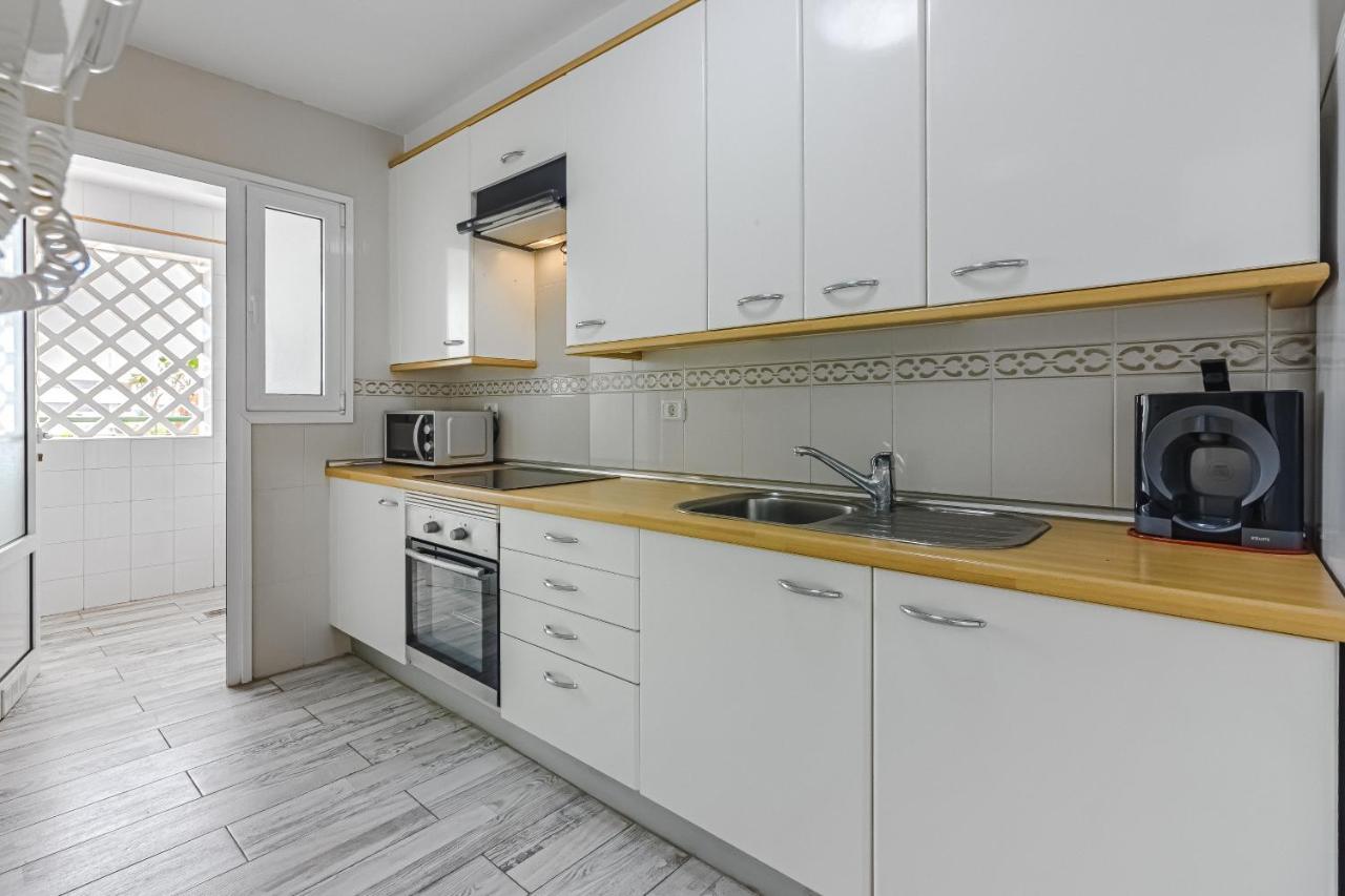 Cozy Apartment In El Duque By Altamarhomes アデヘ エクステリア 写真