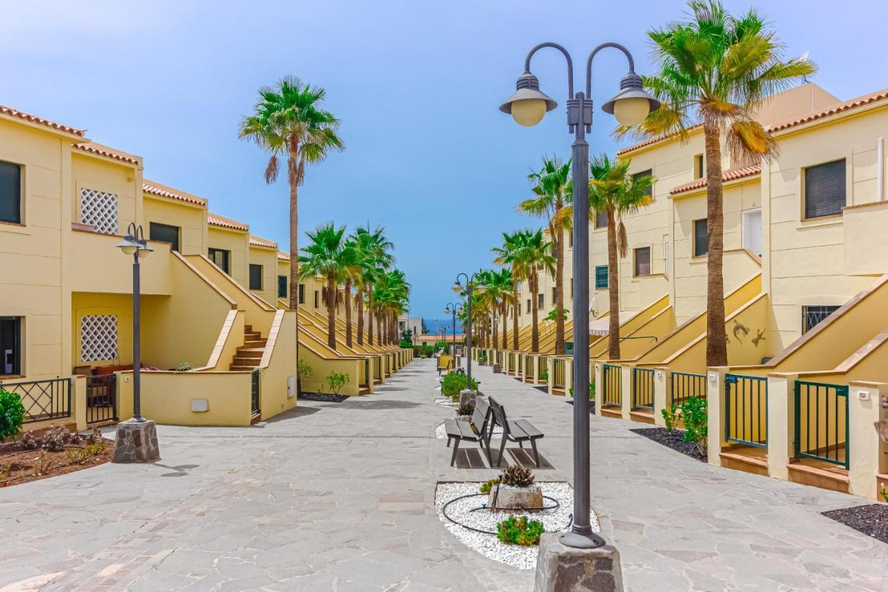 Cozy Apartment In El Duque By Altamarhomes アデヘ エクステリア 写真
