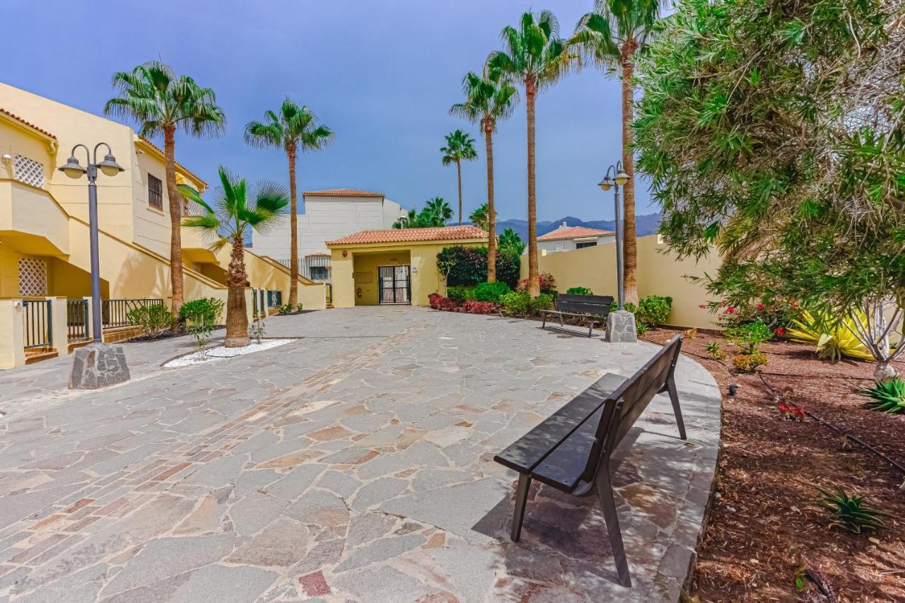 Cozy Apartment In El Duque By Altamarhomes アデヘ エクステリア 写真