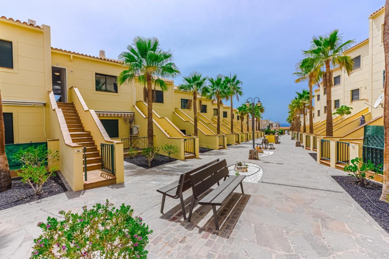 Cozy Apartment In El Duque By Altamarhomes アデヘ エクステリア 写真