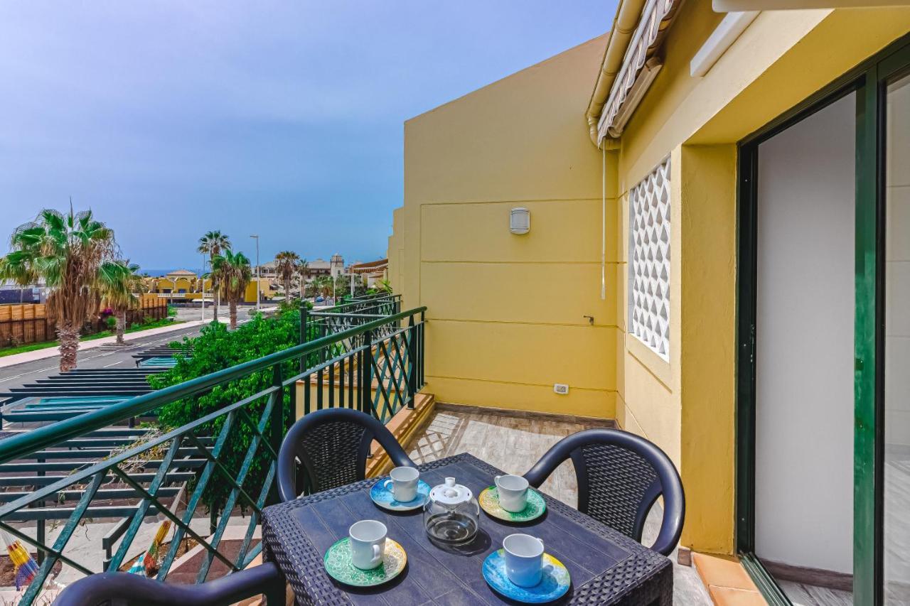 Cozy Apartment In El Duque By Altamarhomes アデヘ エクステリア 写真